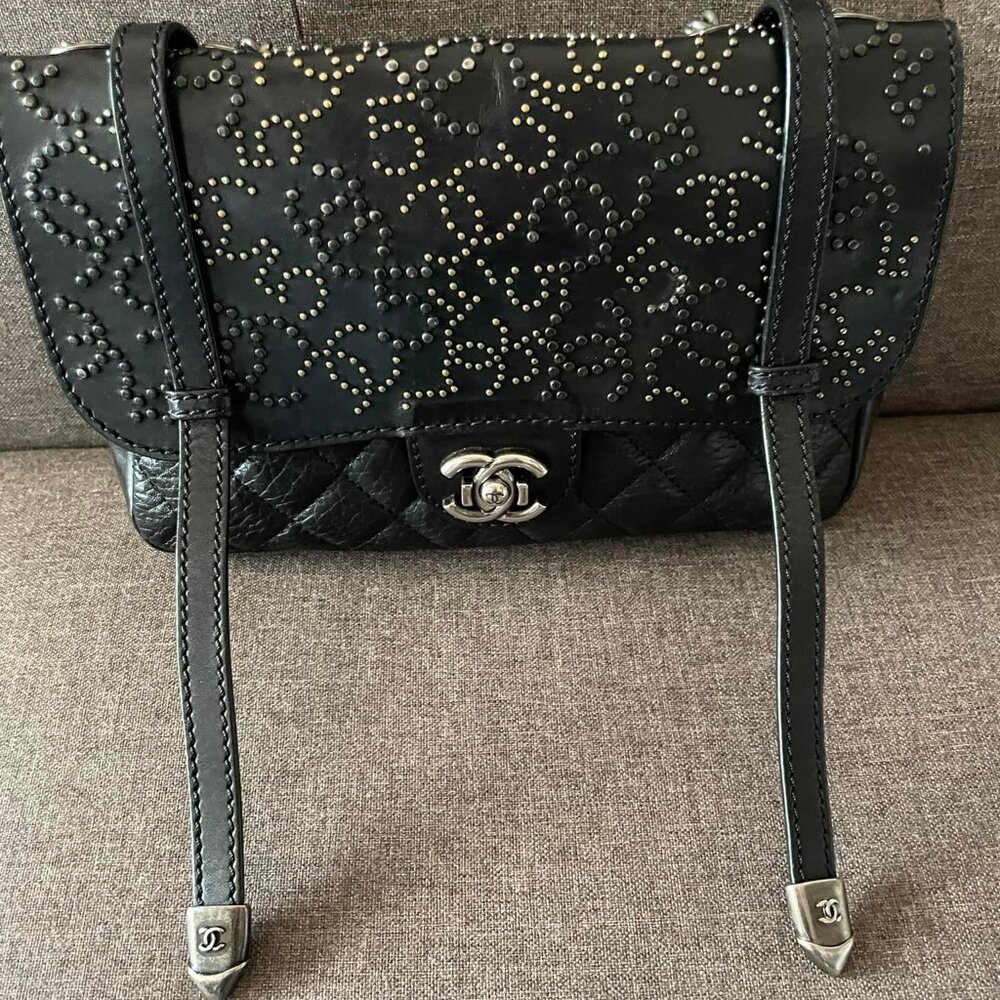 Chanel Studded calfskin/lambskin Paris Dallas Flap Bag